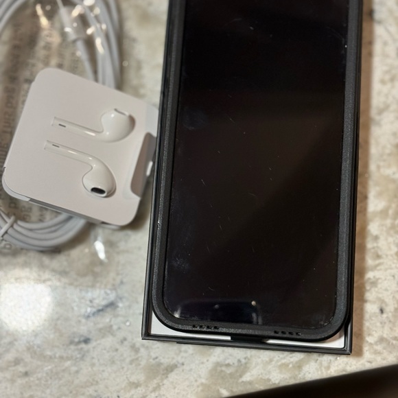 I phone13 pro max 1024 GB - Picture 6 of 10